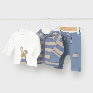 Completo 3 pezzi MAYORAL invernale con giacchina nuvola e ecrù, t-shirt coniglietto e pantalone