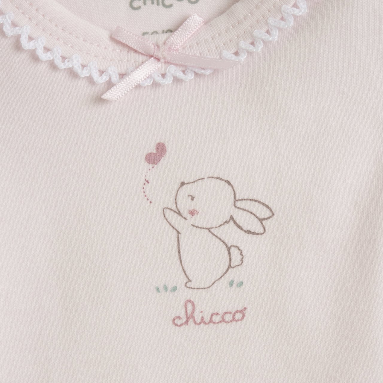 Set 2 body CHICCO mezza manica per neonata in cotone estivo. Disegno tenere conigliette e fiorellini - immagine 5