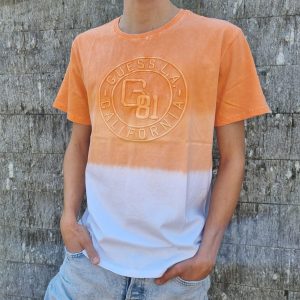 T-shirt GUESS per ragazzo effetto sfumato sull’arancio