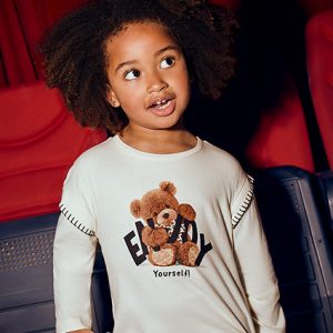 T-shirt MAYORAL per bambina, modello girocollo in caldo cotone color beige con stampa orsetto