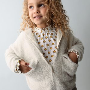 Cardigan invernale MAYORAL per bambina, modello girocollo in pelliccetta con cappuccio color beige