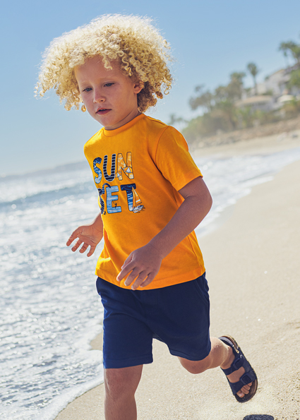 Completo corto in cotone MAYORAL per bambino con 2 t-shirts + pantaloncino