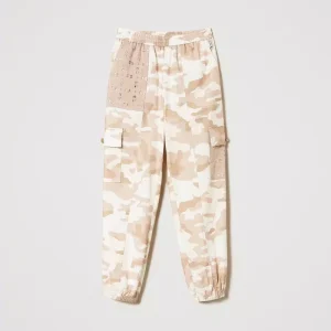 Pantaloni cargo a stampa camouflage TWINSET