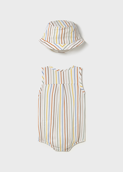 Completo MAYORAL in tessuto di cotone con salopette a righettine e cappellino abbinato - immagine 3