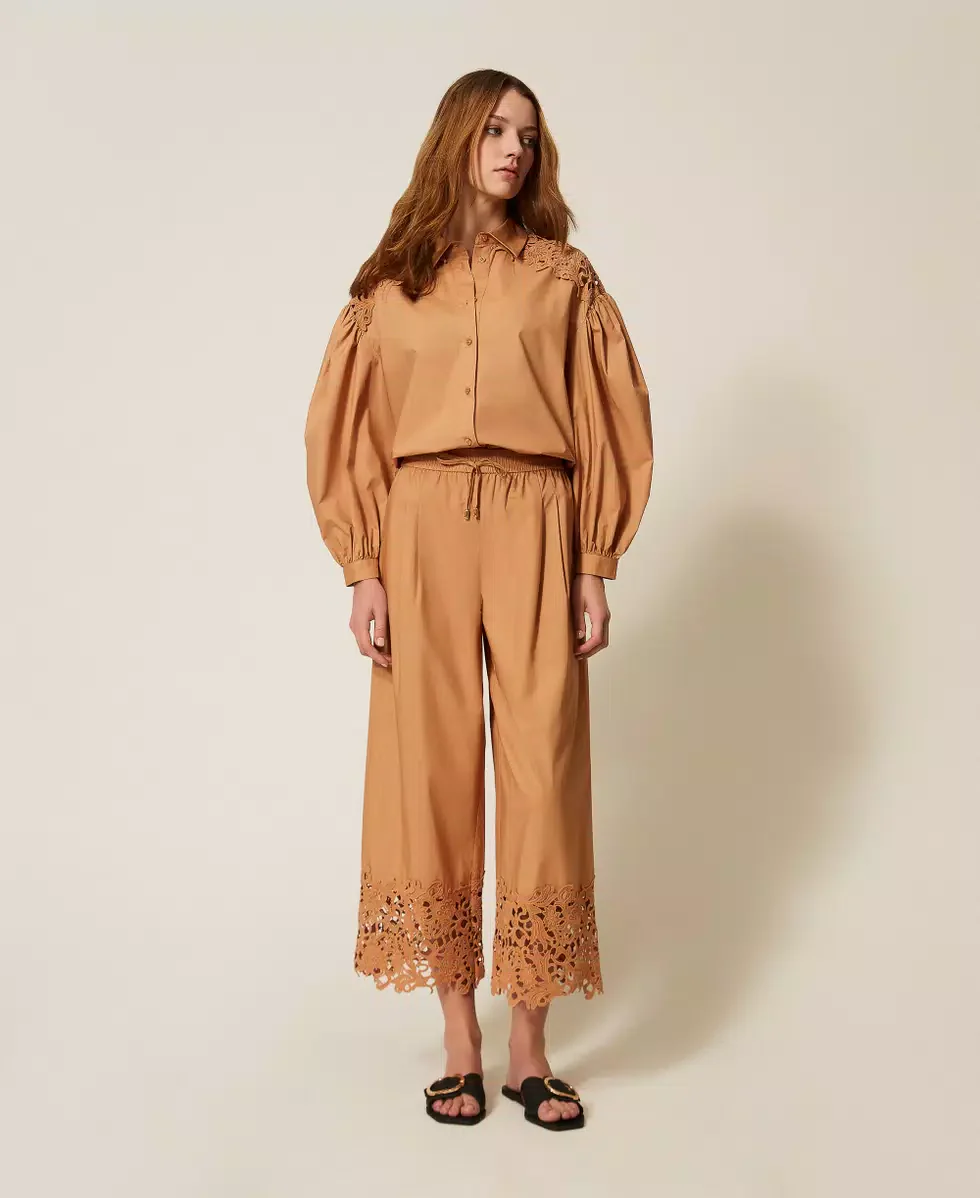 Pantaloni ampi in popeline con macramè Twinset - immagine 2