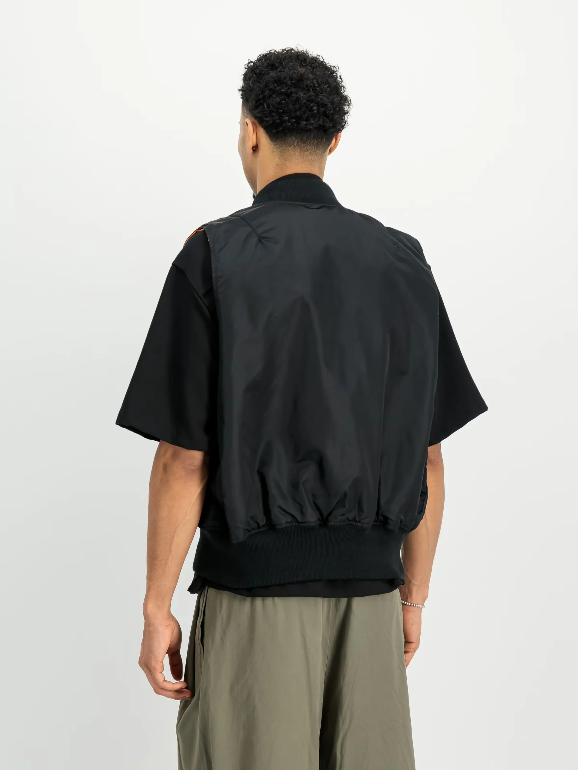Alpha Industries uomo giubbino MA-1 Vest X156146 03 black - immagine 3