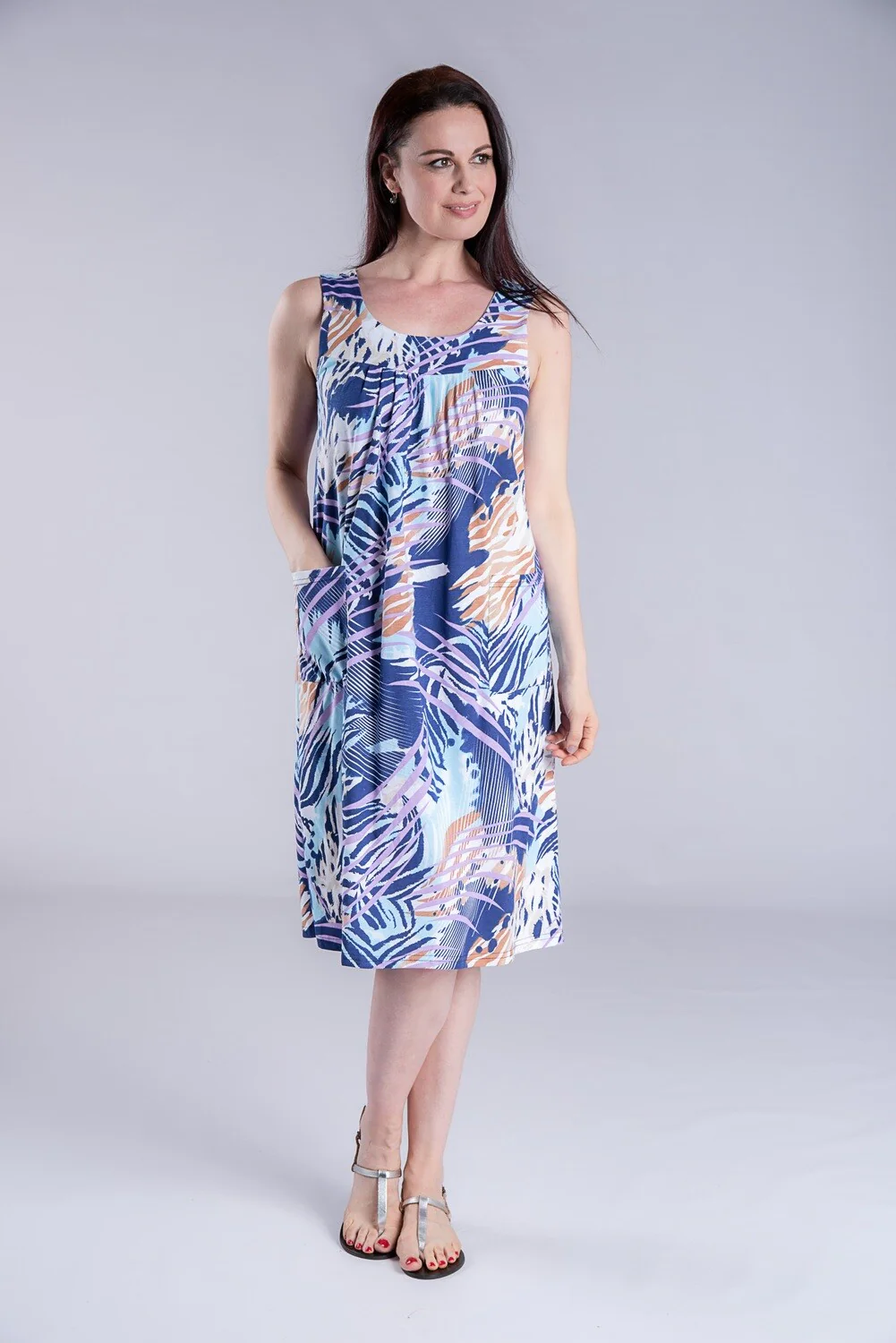 AERTRE Grembiule Copriabito Donna Lungo Spalla Larga Art. 014