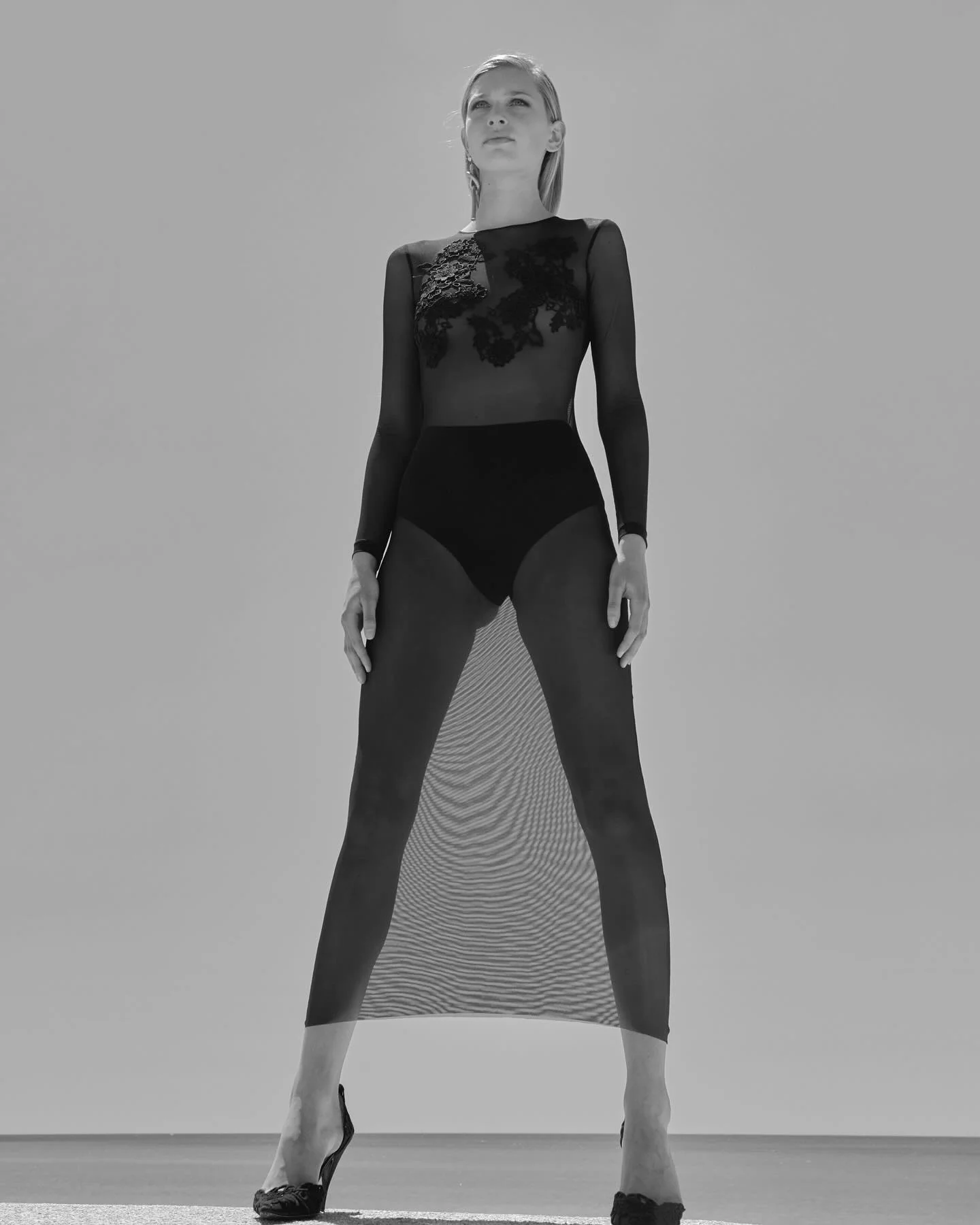 ABITO TULLE E INTARSI RICAMO Raffaela D'Angelo - immagine 6