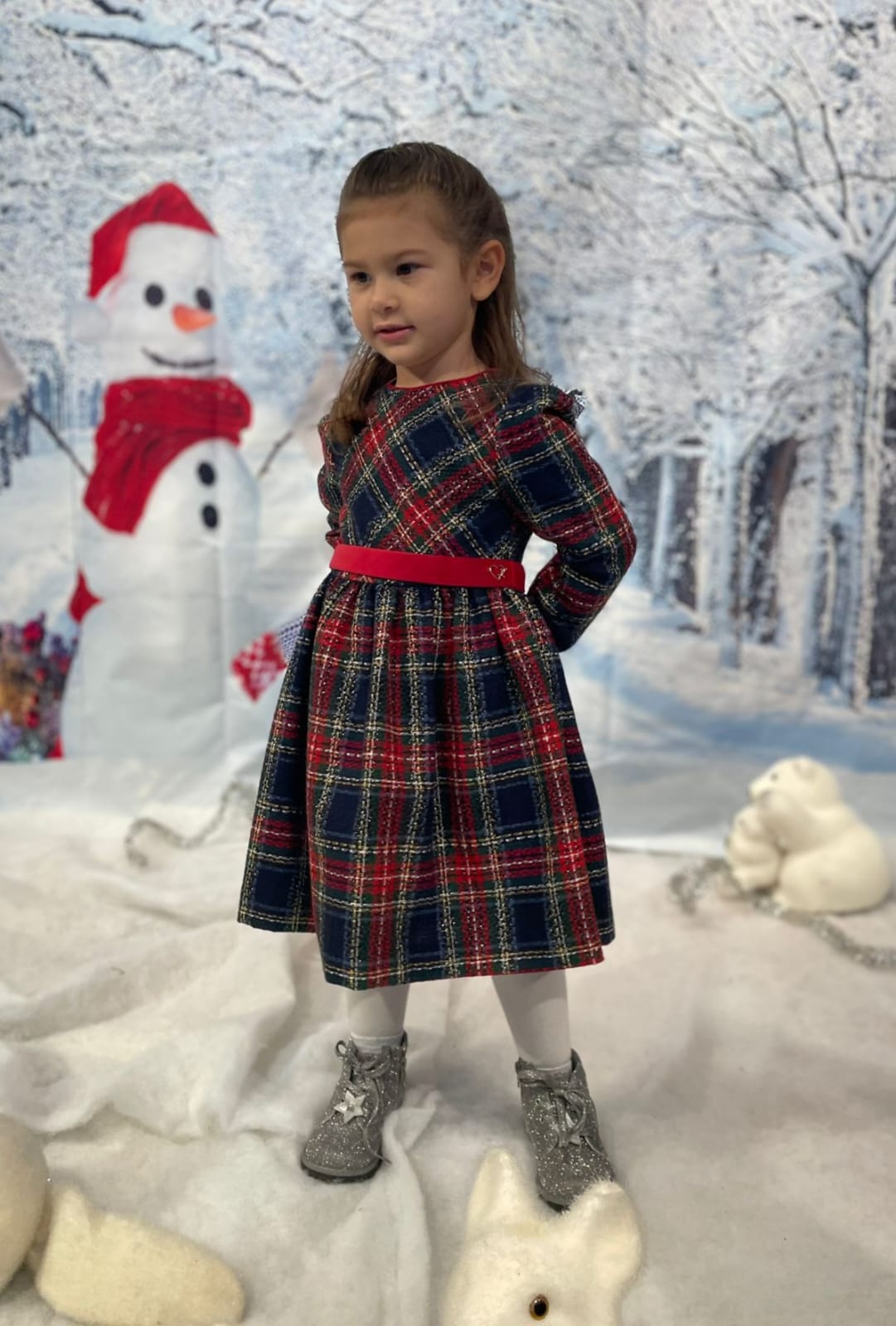 Abito invernale MAYORAL per bambina in fantasia scozzese con dettagli rossi – Natale - immagine 3