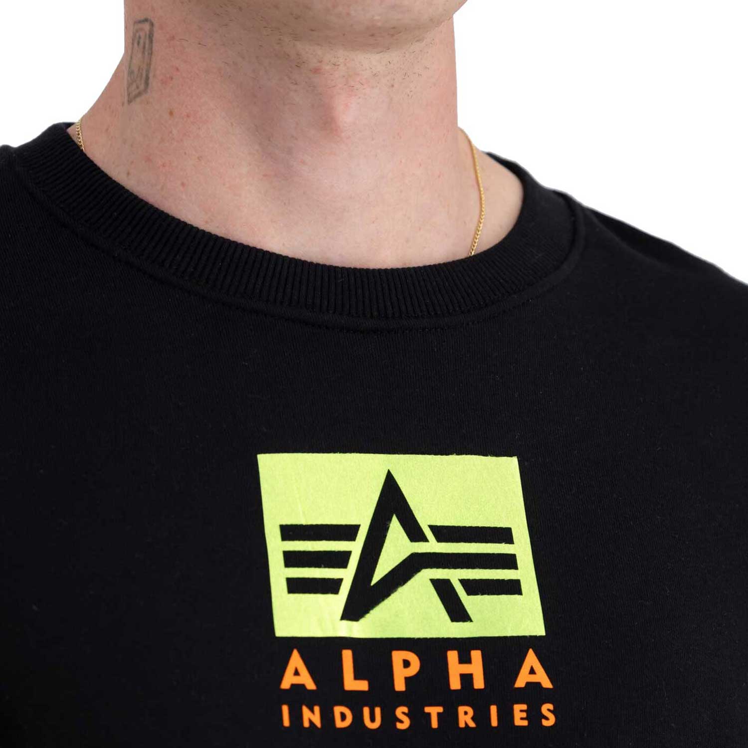 alpha industries uomo felpa satin logo 148311AI 03 Nero - immagine 4