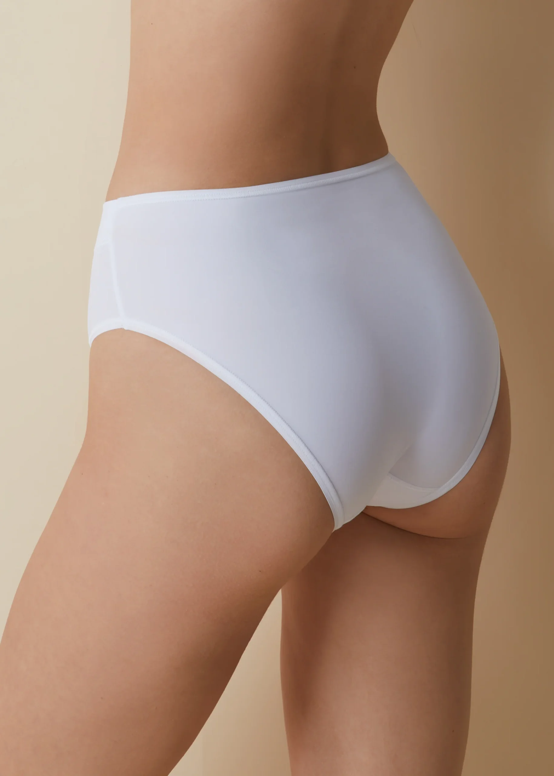 Mutanda leggermente contenitiva a vita alta con elegante motivo floreale a righe - immagine 4