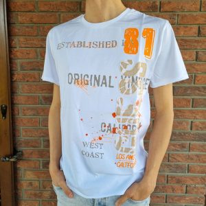 T-shirt GUESS per ragazzo color bianco con scritte e dettagli ecrù e arancioni