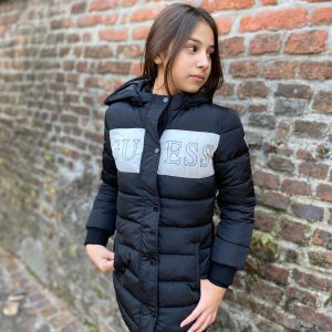 Cappotto piumino GUESS invernale per ragazza color nero con scritta GUESS su fascia bianca