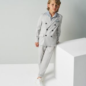 Completo cerimonia IDO per ragazzo con giacca doppiopetto grigio perla e pantalone abbinato