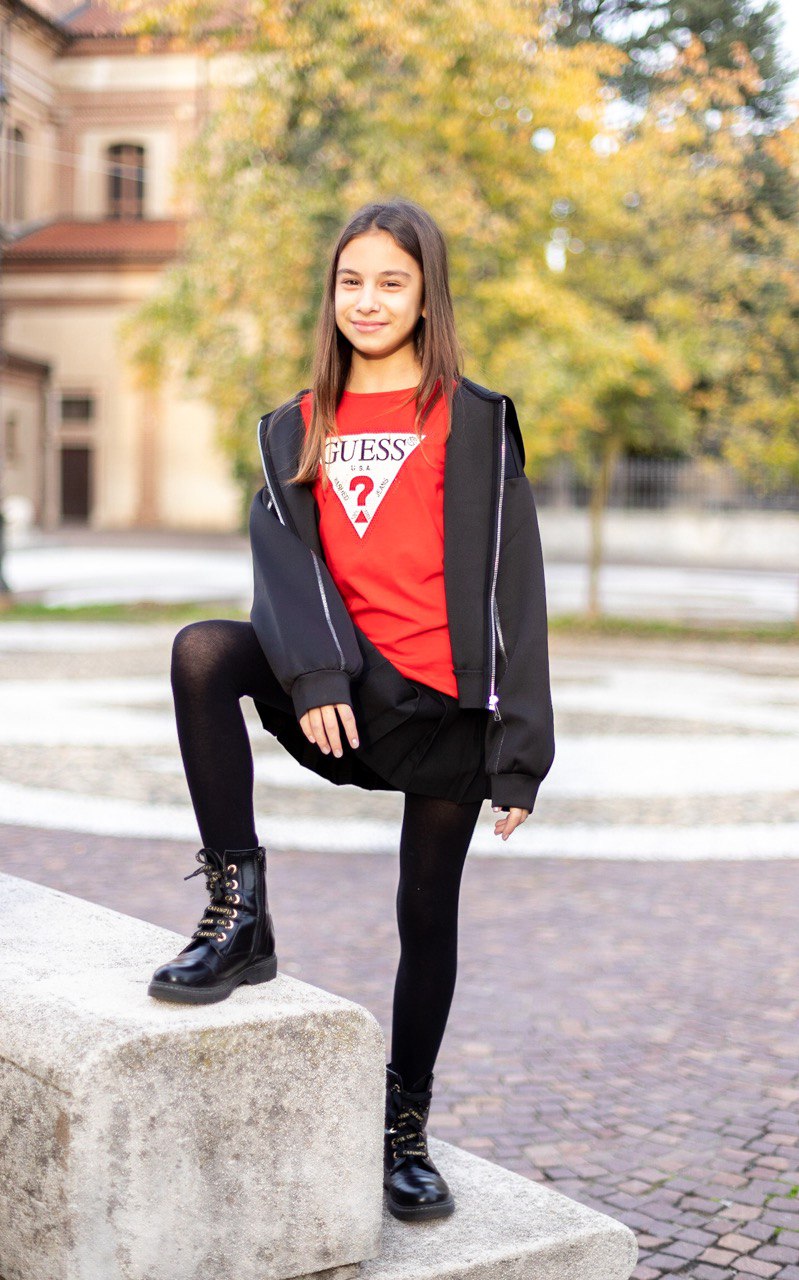 Gonna GUESS modello mini con pieghe – color nero - immagine 5